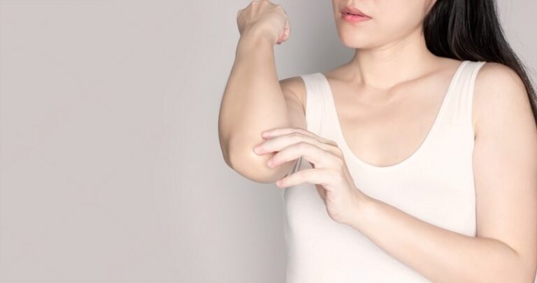 Right & Left Elbow Itching Meanings & Superstitions